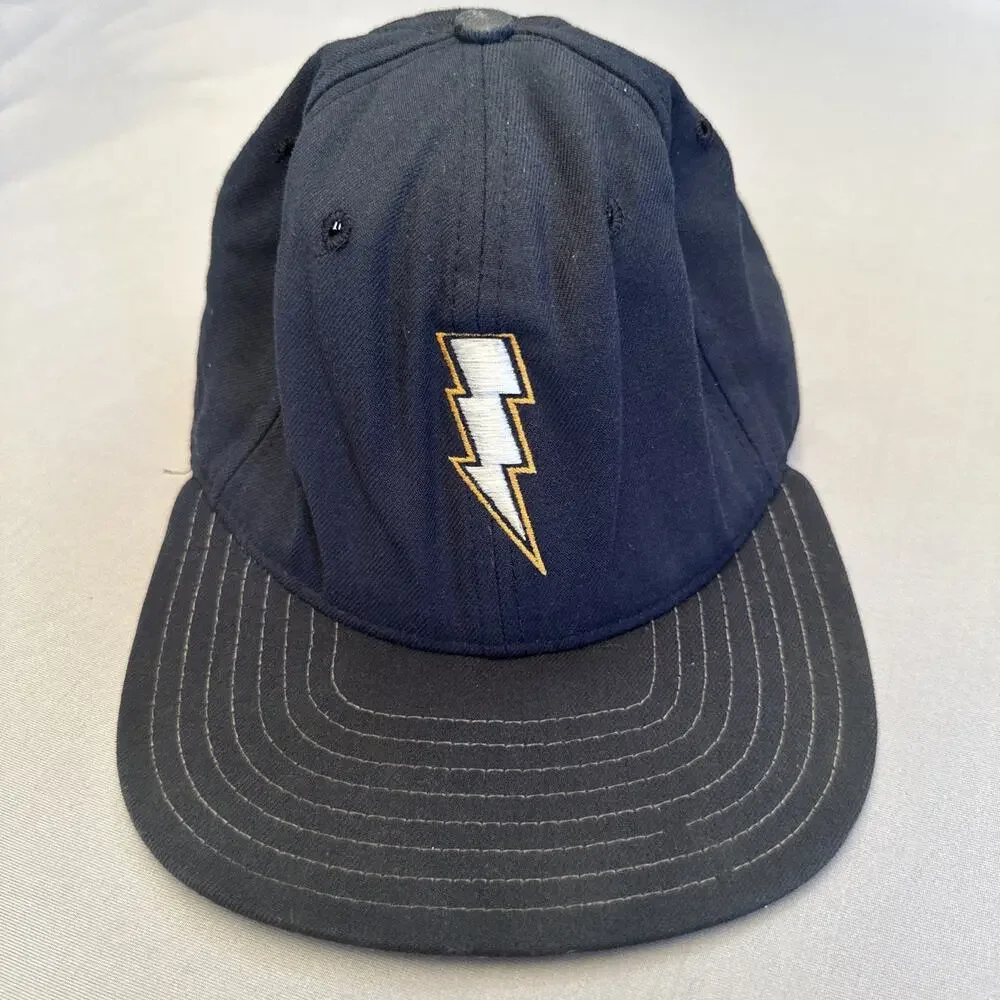 Vintage New Era Pro Model Los Angeles / San Diego Chargers Thunderbolt 7 1/4 USA